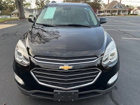 Used 2017 Chevrolet Equinox LT w/ Convenience Package image 3