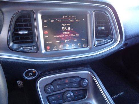 Used 2016 Dodge Challenger R/T Scat Pack RWD image 31