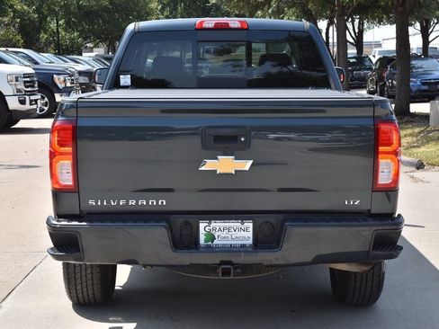 Used 2017 Chevrolet Silverado 1500 LTZ Z71 AWD/4WD image 9