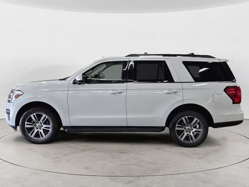 Certified 2024 Ford Expedition XLT AWD/4WD image 8