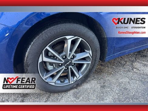 Used 2024 Kia Forte LXS image 14