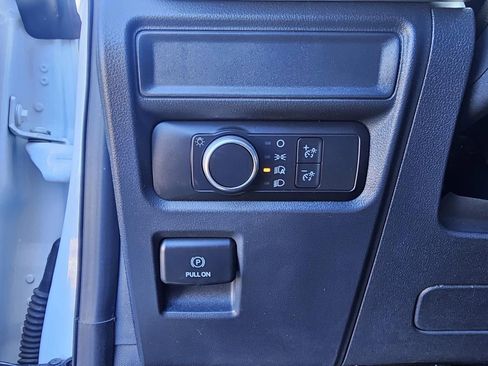 Used 2022 Ford Expedition XLT image 13