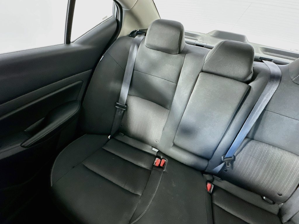 Used 2025 Nissan Altima 2.5 SV FWD image 12