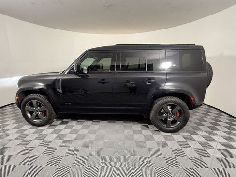 Used 2020 Land Rover Defender 110 X image 2