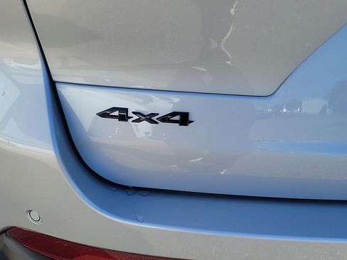 New 2025 Jeep Grand Cherokee L Altitude image 10