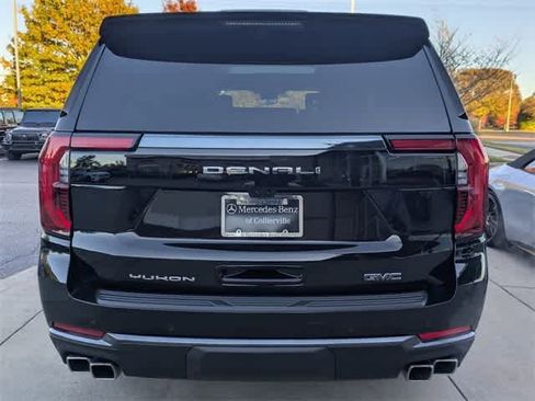 Used 2026 GMC Yukon Denali Ultimate w/ LPO, Floor Liner Package image 8