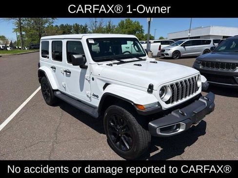 Certified 2025 Jeep Wrangler Unlimited Sahara AWD/4WD image 2