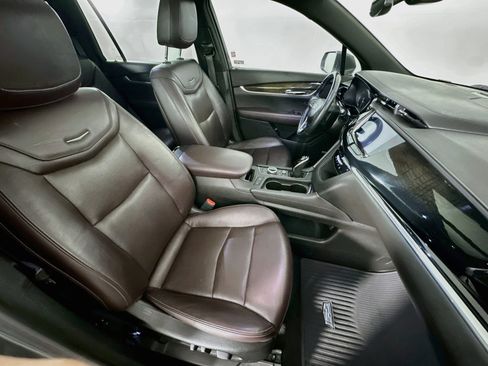 Used 2020 Cadillac XT6 Premium Luxury FWD image 34