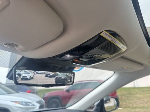 Used 2024 Lexus RX 350h image 18