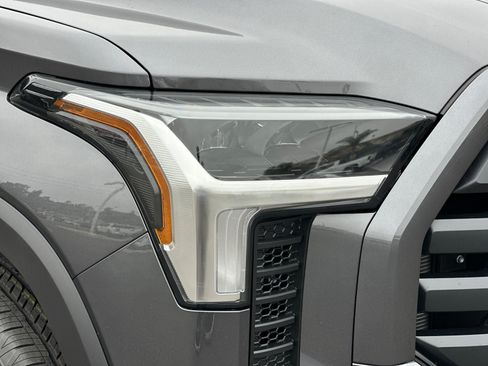 New 2026 Toyota Tundra SR5 w/ SR5 Convenience Package RWD image 23