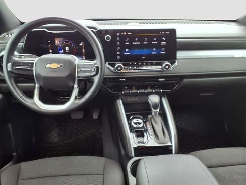 Used 2023 Chevrolet Colorado LT w/ LT Convenience Package II image 11