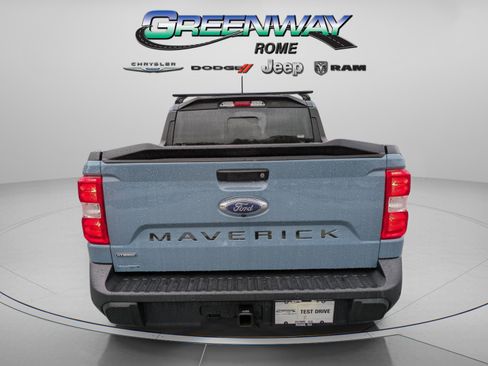 Used 2022 Ford Maverick Lariat w/ Lariat Luxury Package image 6