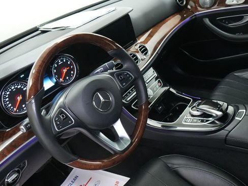 Used 2017 Mercedes-Benz E 300 4MATIC image 11