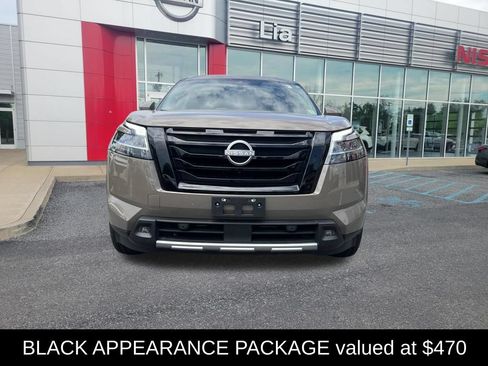 Certified 2024 Nissan Pathfinder Platinum w/ Lighting Package (N93) AWD/4WD image 7