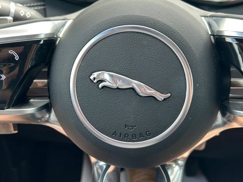 Used 2024 Jaguar F-PACE R-Dynamic S AWD/4WD image 36