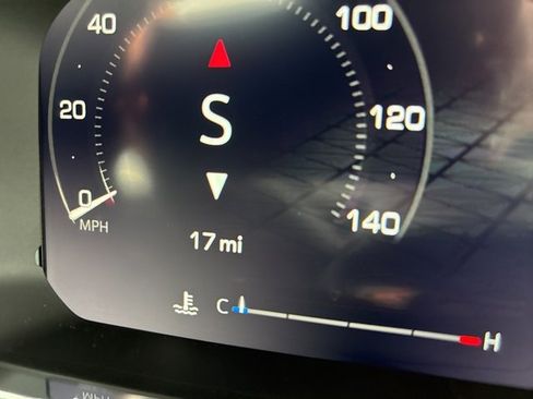 Used 2026 GMC Sierra 1500 SLT w/ SLT Premium Package image 34