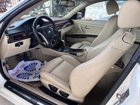 Used 2010 BMW 328i Coupe image 10