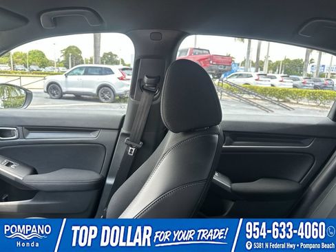 Used 2022 Honda Civic Sport image 14