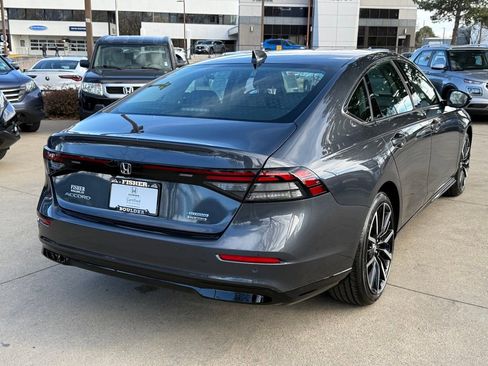 Certified 2025 Honda Accord Touring image 5