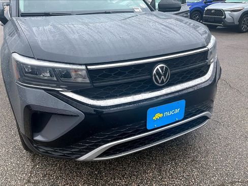 Used 2022 Volkswagen Taos SE w/ Panoramic Sunroof Package image 31