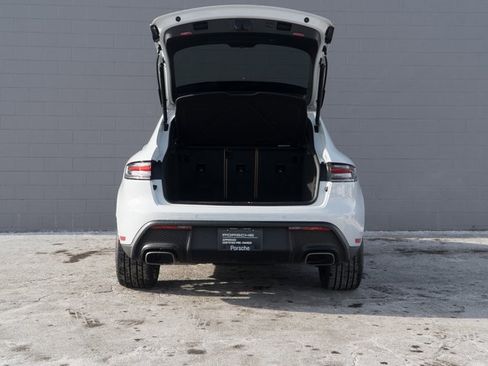 Certified 2023 Porsche Macan Turbo image 14