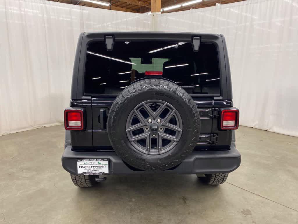 Used 2024 Jeep Wrangler Unlimited Sport AWD/4WD image 5