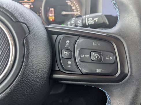 Used 2024 Jeep Wrangler Unlimited Rubicon 4xe AWD/4WD image 22