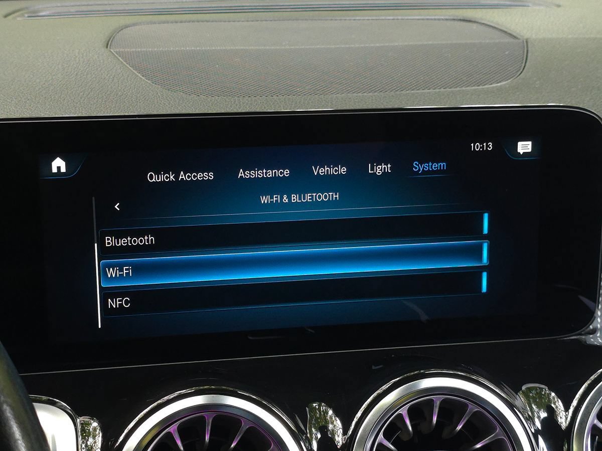 Used 2023 Mercedes-Benz EQB 300 4MATIC w/ Pinnacle Package image 44