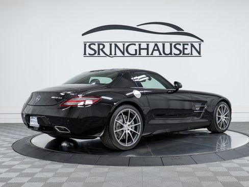 Used 2011 Mercedes-Benz SLS AMG Coupe image 5