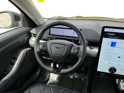 Used 2022 Ford Mustang Mach-E Select w/ Comfort/Technology Package RWD image 11