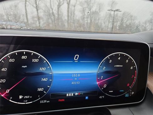 Used 2023 Mercedes-Benz GLC 300 4MATIC image 9