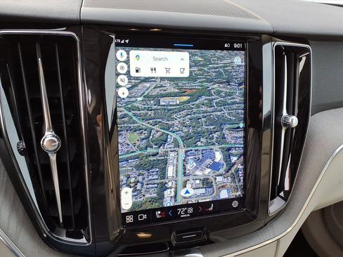 Used 2023 Volvo XC60 B5 Plus w/ Climate Package image 20