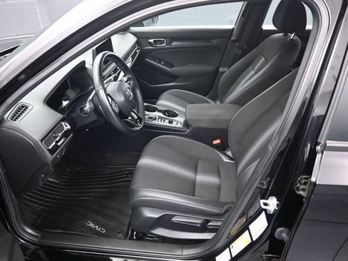 Used 2025 Honda Civic Sport image 10