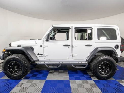 Used 2021 Jeep Wrangler Unlimited Sport w/ Sun And Sound Package image 8