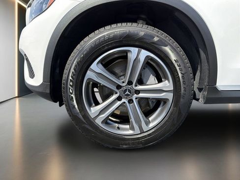 Used 2018 Mercedes-Benz GLC 300 4MATIC image 10