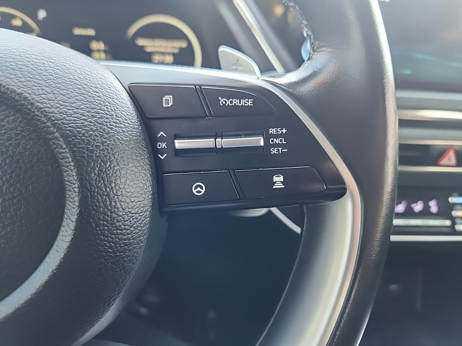 Used 2022 Hyundai Sonata Limited w/ Preferred Accessory Package FWD image 27