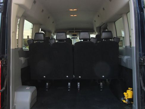 Used 2019 Ford Transit 350 XL image 9