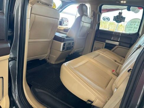 Used 2020 Ford F150 Lariat image 10