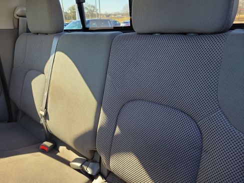 Used 2019 Nissan Frontier SV image 18