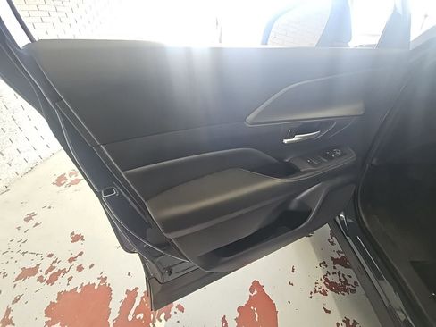 Used 2024 Toyota Grand Highlander XLE image 9