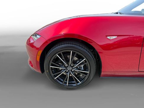 Certified 2025 MAZDA MX-5 Miata RF Grand Touring RWD image 9