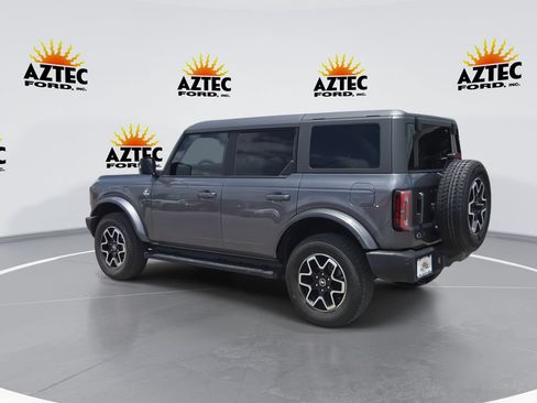 Used 2024 Ford Bronco Outer Banks AWD/4WD image 6