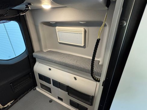 Used 2020 Mercedes-Benz Sprinter 2500 w/ Premium Plus Package image 68