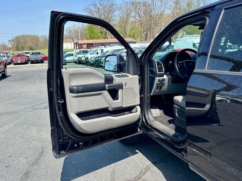 Used 2019 Ford F150 XLT w/ Equipment Group 301A Mid AWD/4WD image 14