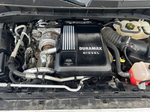 Used 2022 Chevrolet Silverado 1500 LT w/ All Star Edition Plus AWD/4WD image 42