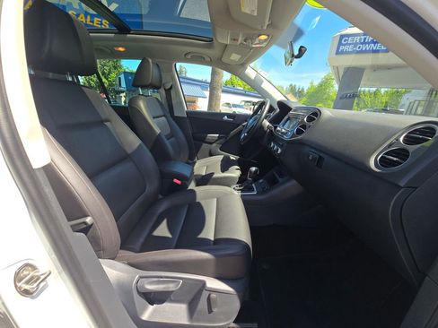 Used 2015 Volkswagen Tiguan SEL AWD/4WD image 11