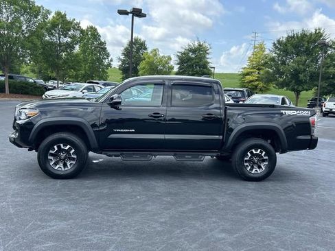 Used 2021 Toyota Tacoma TRD Off-Road w/ Technology Package AWD/4WD image 7