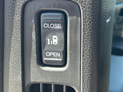 Used 2023 Honda Odyssey EX-L image 25