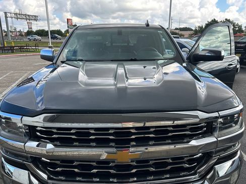 Used 2018 Chevrolet Silverado 1500 LTZ w/ Texas Edition RWD image 3