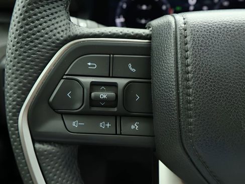 Certified 2026 Toyota Tacoma Limited AWD/4WD image 19